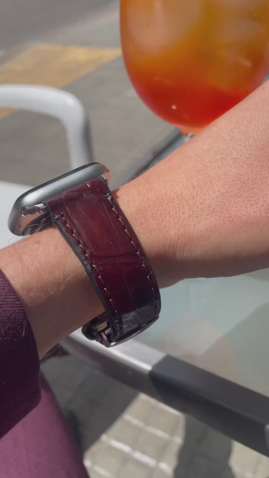 Cinturino Apple Watch in Pelle di Coccodrillo Marrone scuro – Personalizzabile (Ultra, Serie 4–10, SE)