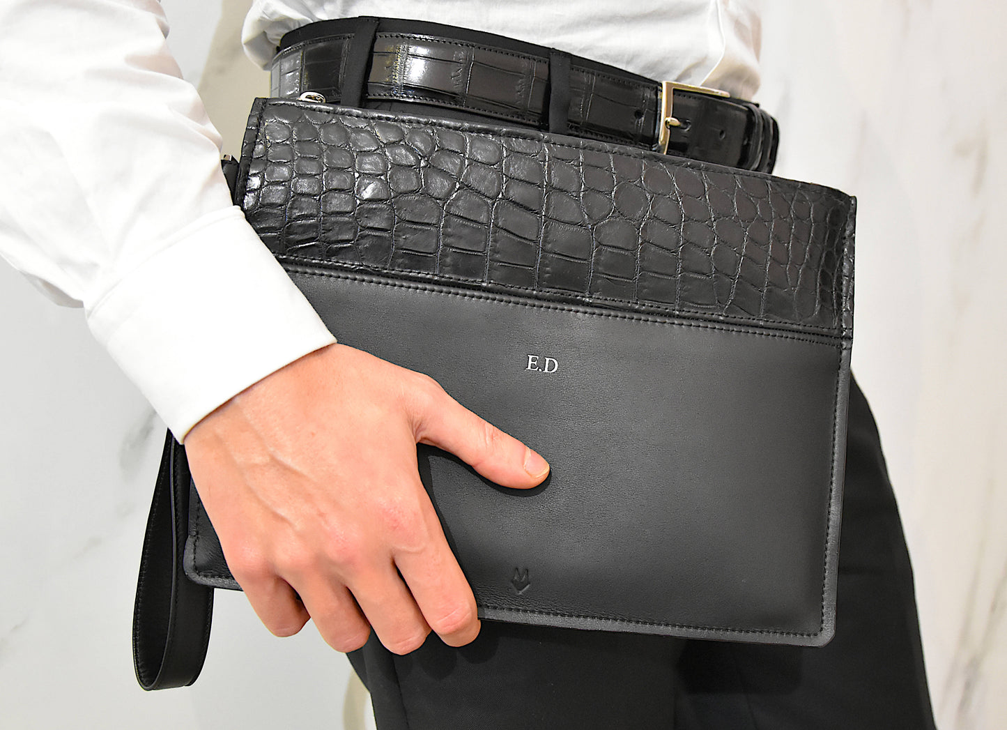 Pochette Personalizzabile Borsa a mano Uomo in vero Coccodrillo Nero - MESPECTA Italia