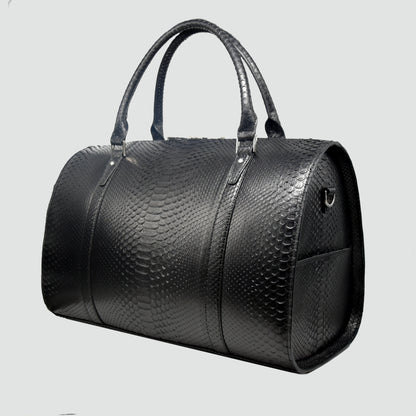 Borsone Uomo da Viaggio interamente in vera pelle di Pitone Nero