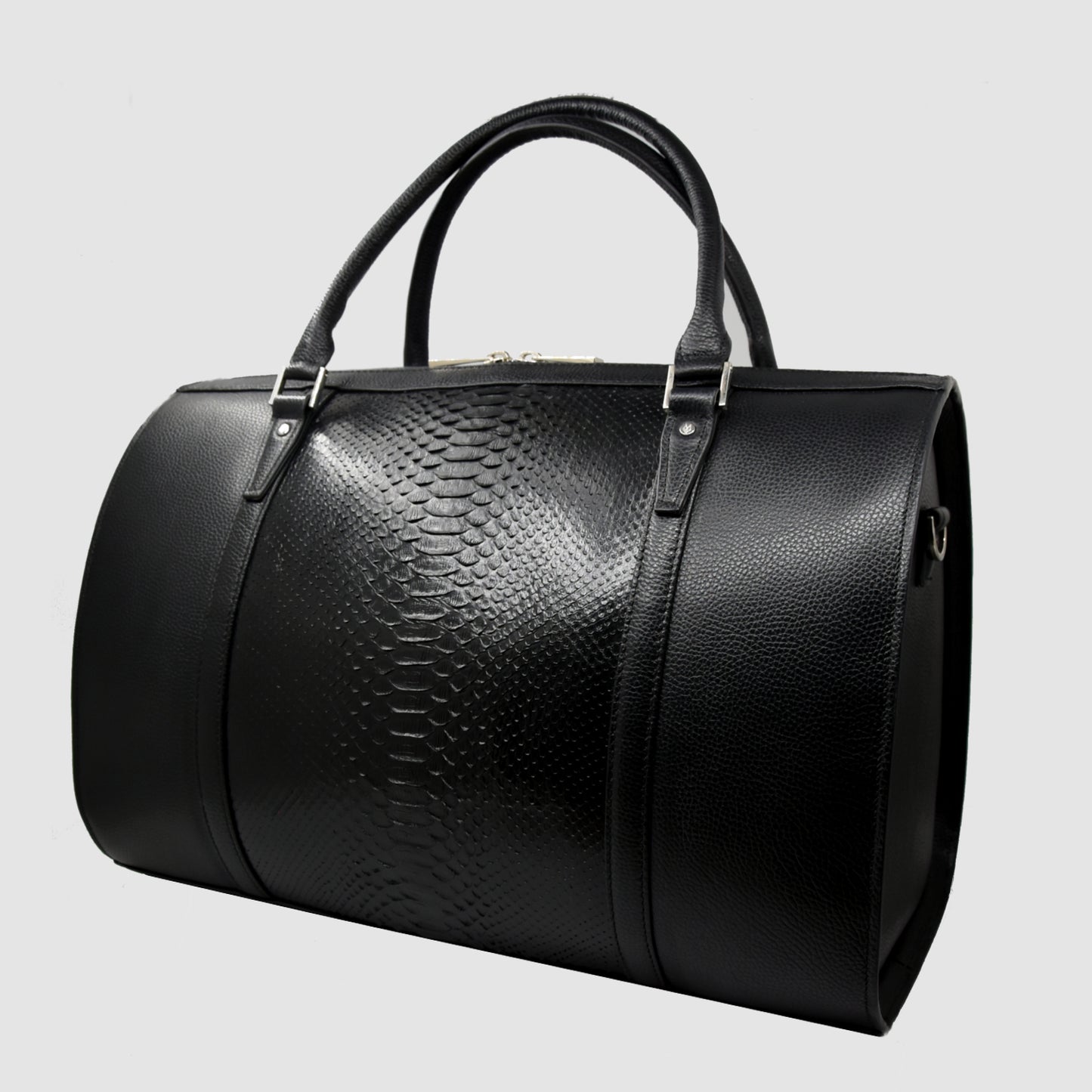 Borsone Uomo da Viaggio interamente in vera pelle di Pitone Nero