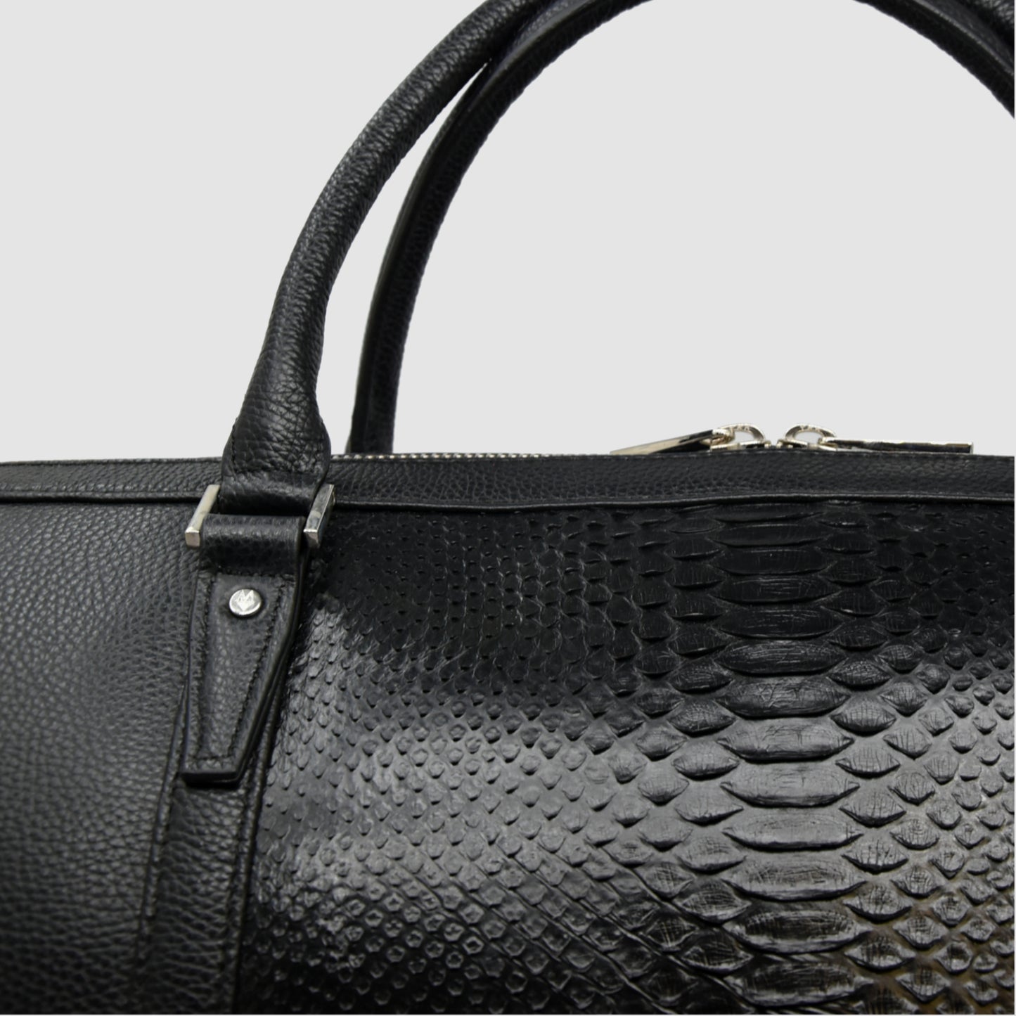 Borsone Uomo da Viaggio in vera pelle di Pitone Nero