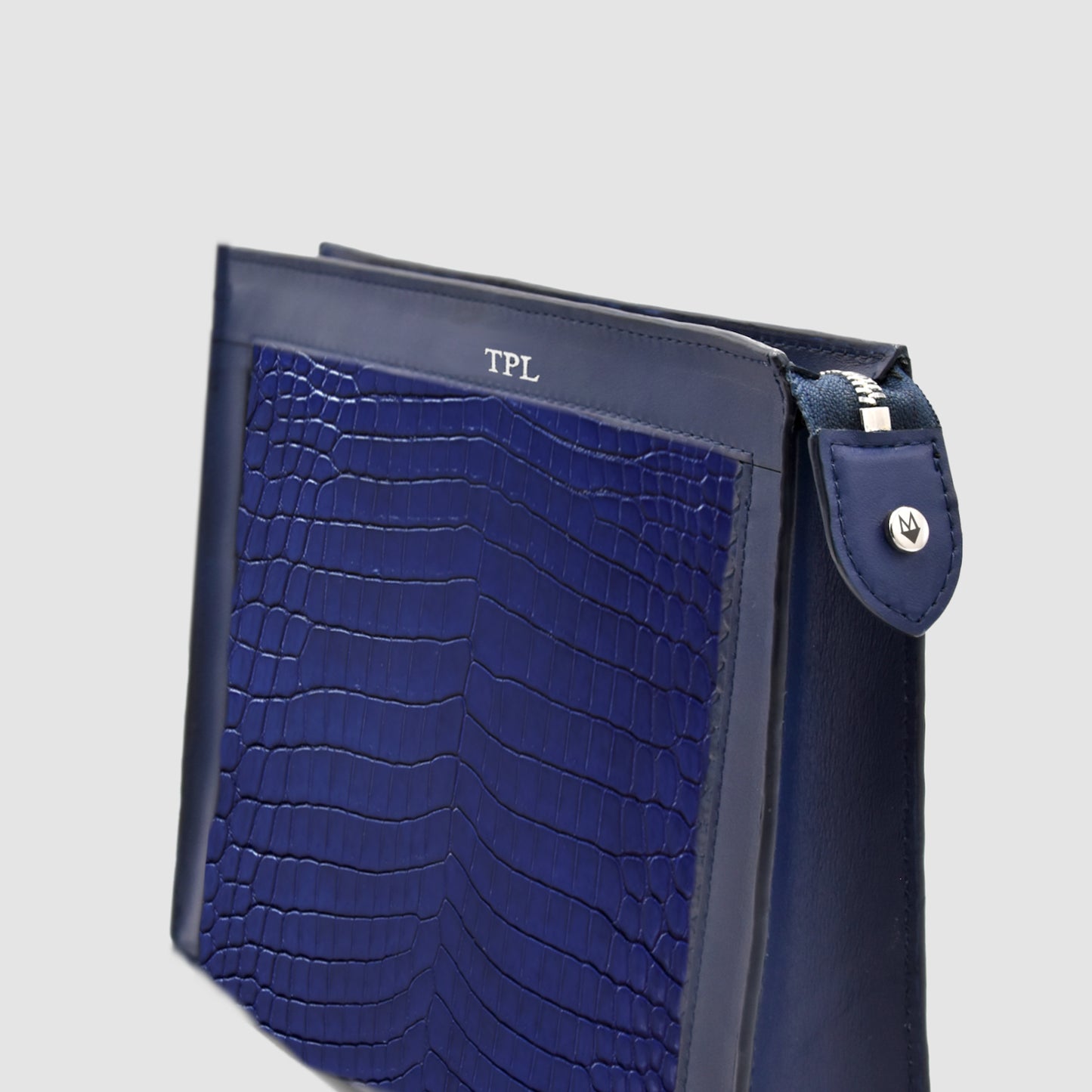 Pochette clutch borsello Uomo in vera pelle di Coccodrillo Personalizzabile con iniziali - Blu zaffiro