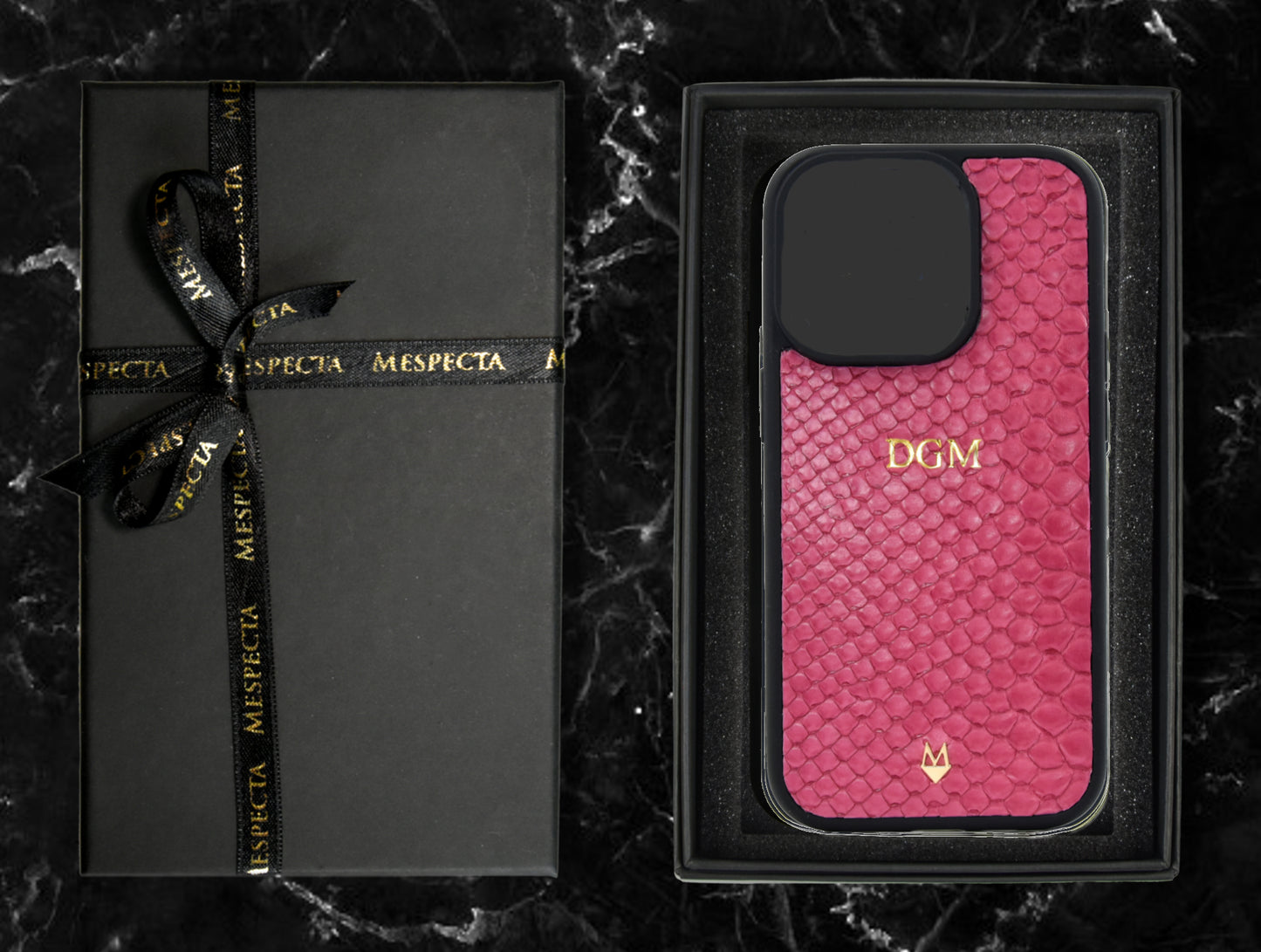 Phone case for iPhone 14/ 13/12/ 11/ XR in Fucsia genuine Python skin