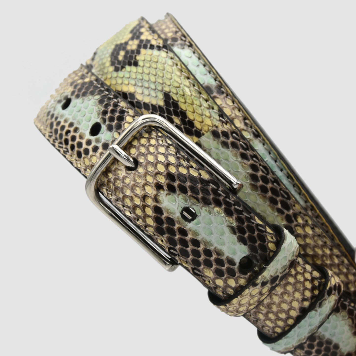 Woman Belt in genuine Python skin - Light Green 
