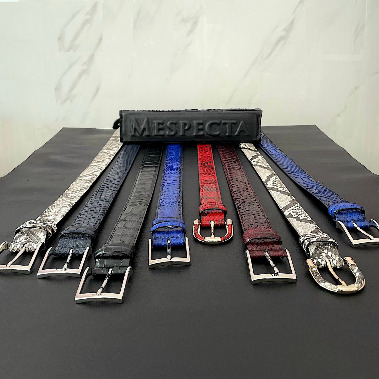 Cintura Uomo in vero Pitone Bianco e Nero Personalizzabile - MESPECTA Italia