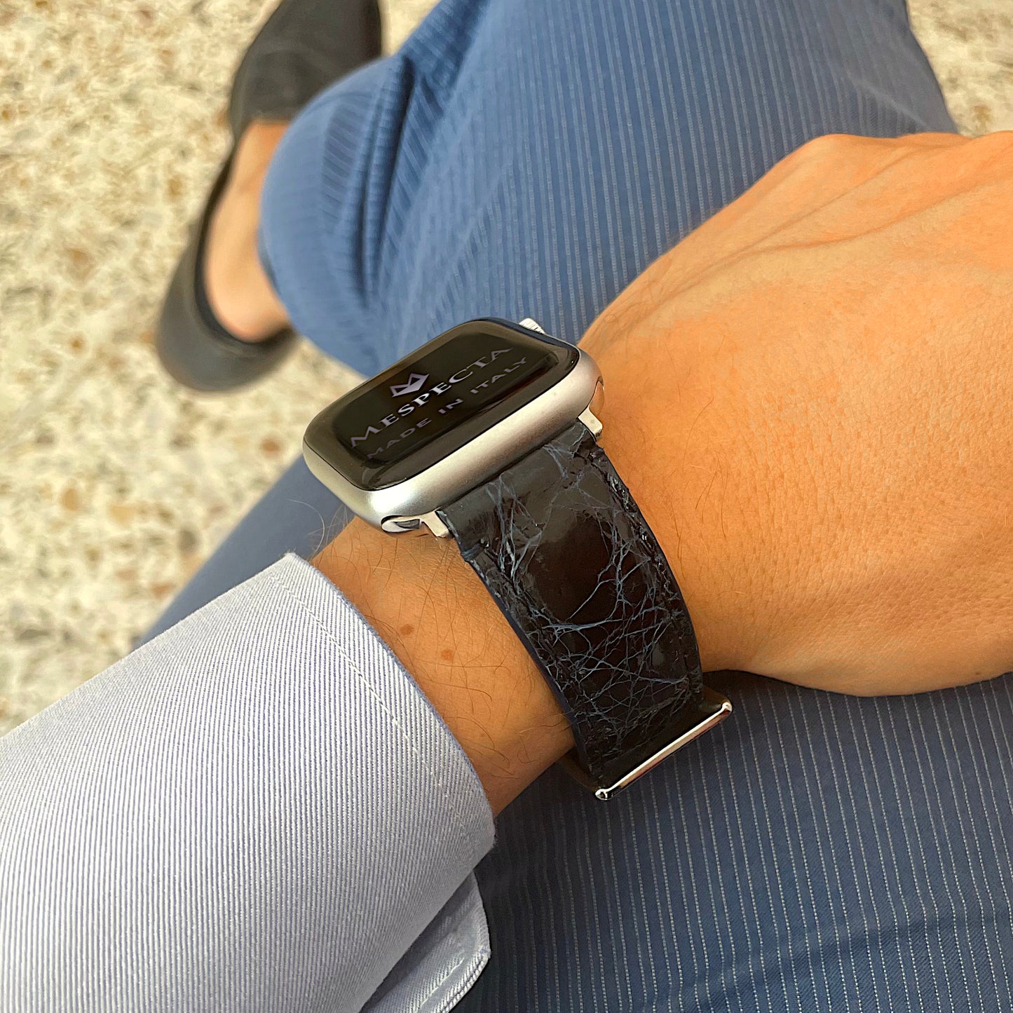 Cinturino in pelle Apple Watch Personalizzabile serie Ultra, 8, 7, 6, 5, 4, SE in vera pelle di Coccodrillo Blu Navy